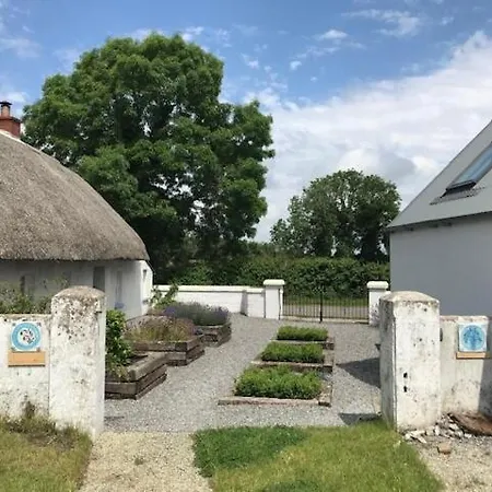 Holiday home Historic Thatched Getaway In Kilkenny