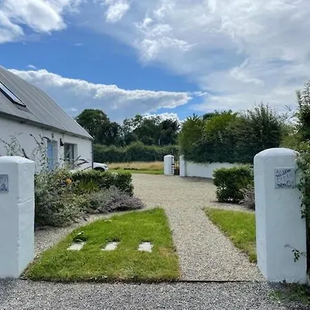 Historic Thatched Getaway In Kilkenny *