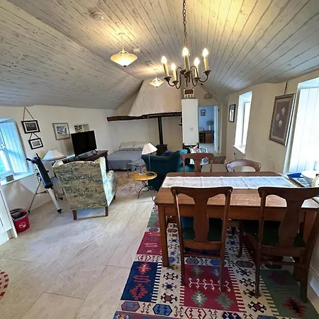 Historic Thatched Getaway In Kilkenny * Ballyline