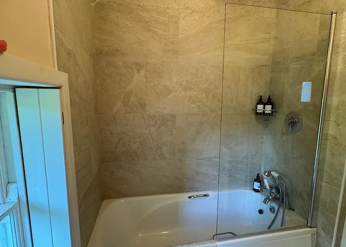 Holiday home Historic Thatched Getaway In Kilkenny Ballyline